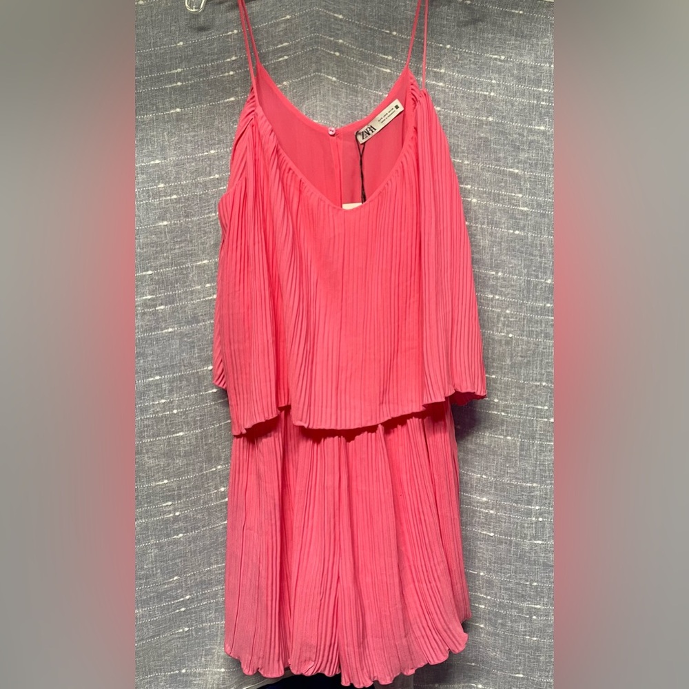 Zara plisse Romper bubblegum Barbie hot pink